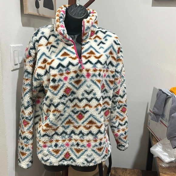 Eddie Bauer Ladies’ Plush/Faux Fur 1/4 Zip Pullover Sweatshirt. Large. - Picture 2 of 6